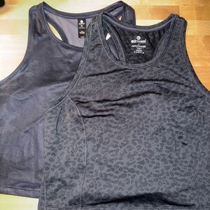 90 Degree By Reflex Charcoal and Black Leopard/Camo Crop Tanks Size XL